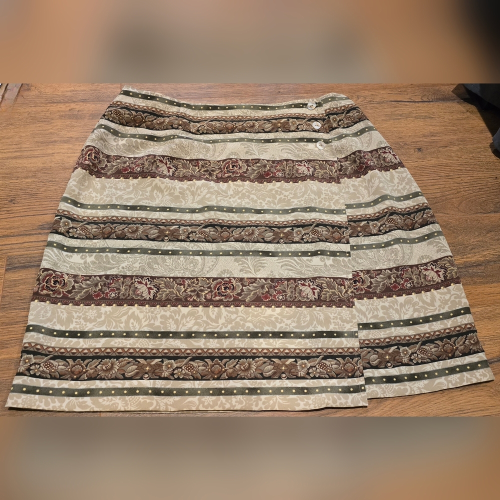 NWT Coldwater Creek wrap stripe short skirt Floral Paisley Print Tan, Green, Red
